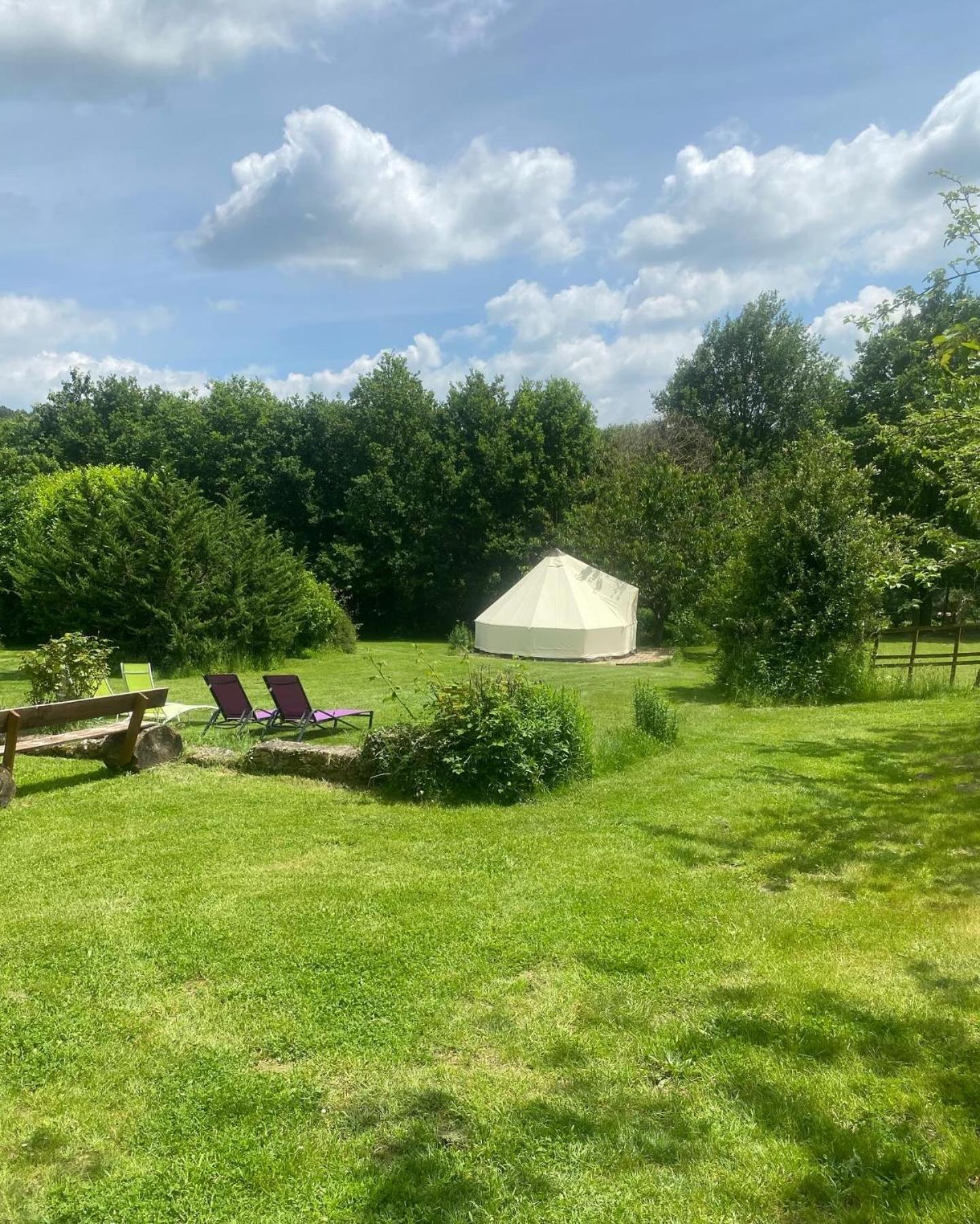 Loire Valley Llama Farm Stay Saint-Cyr-Les-Champagnes Esterno foto